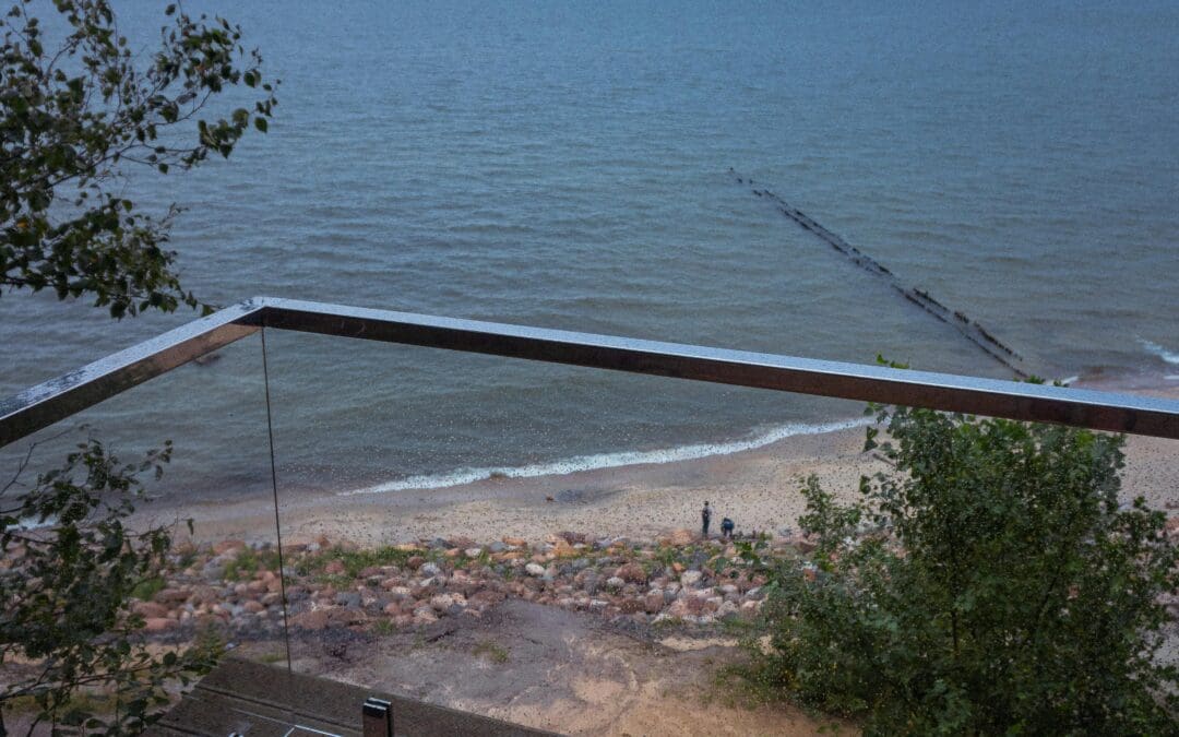Glasværn fra Svane Glas er kombinationen af sikkerhed og æstetik